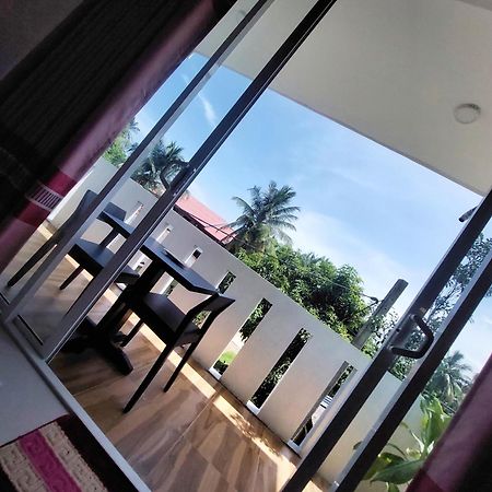Chen Villa - Near Airport Negombo Bagian luar foto