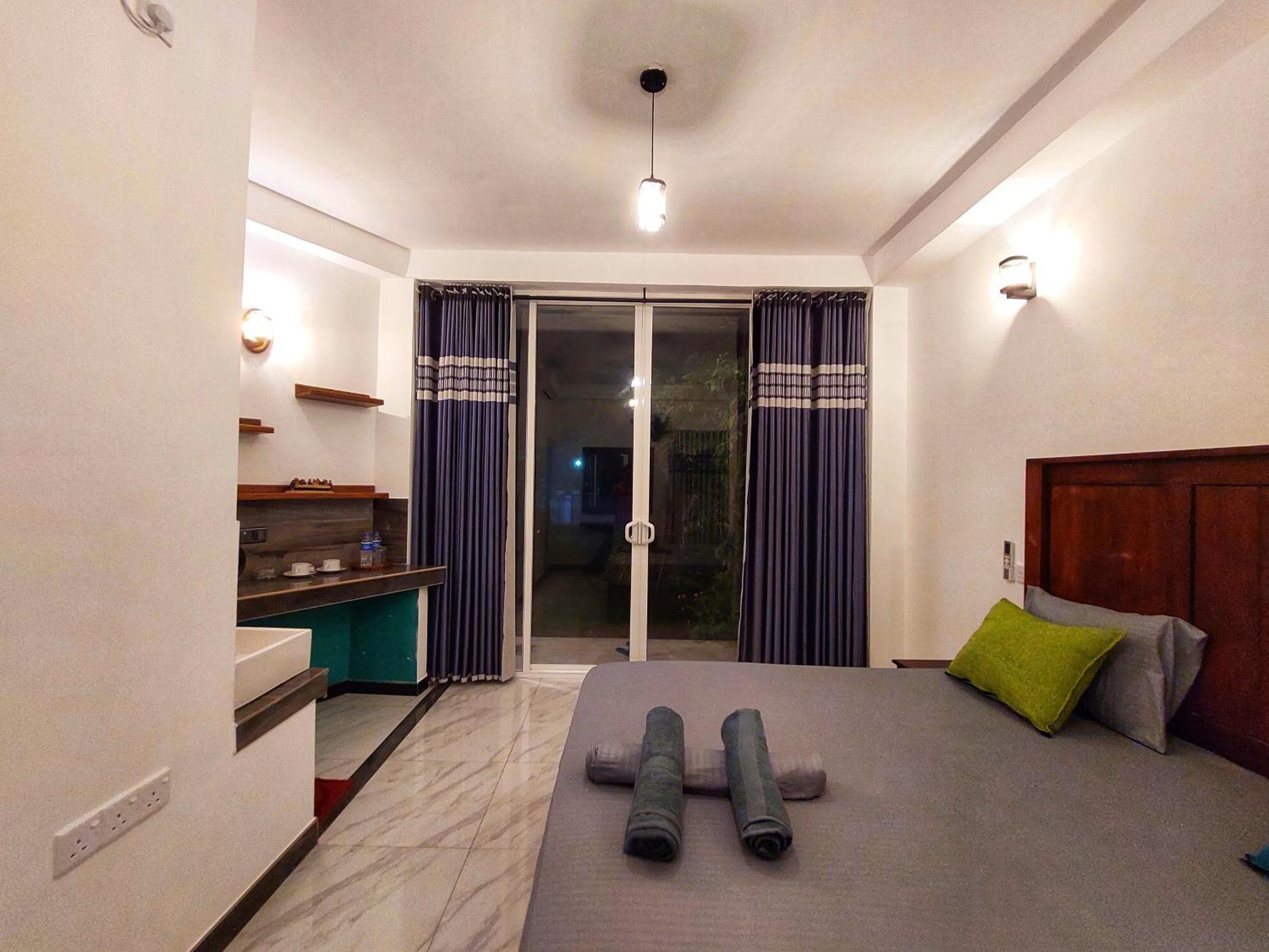 Chen Villa - Near Airport Negombo Bagian luar foto