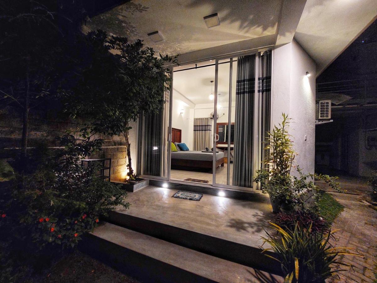 Chen Villa - Near Airport Negombo Bagian luar foto
