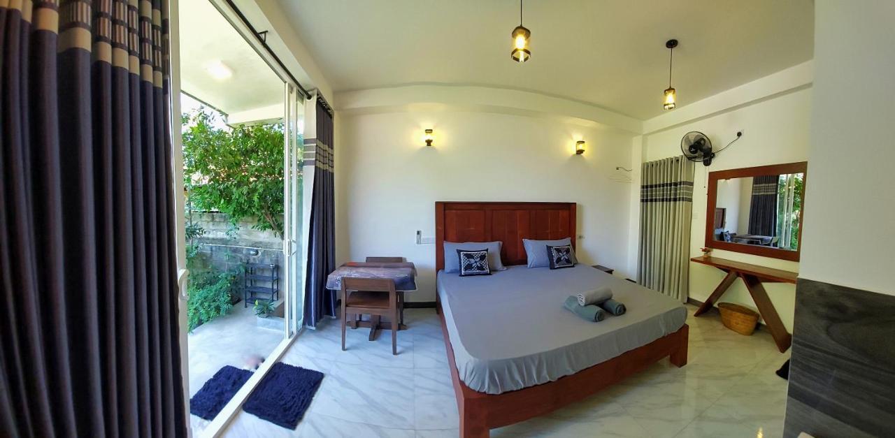 Chen Villa - Near Airport Negombo Bagian luar foto