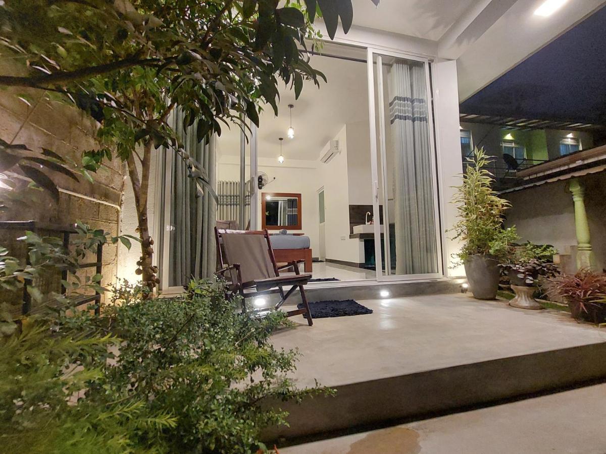 Chen Villa - Near Airport Negombo Bagian luar foto