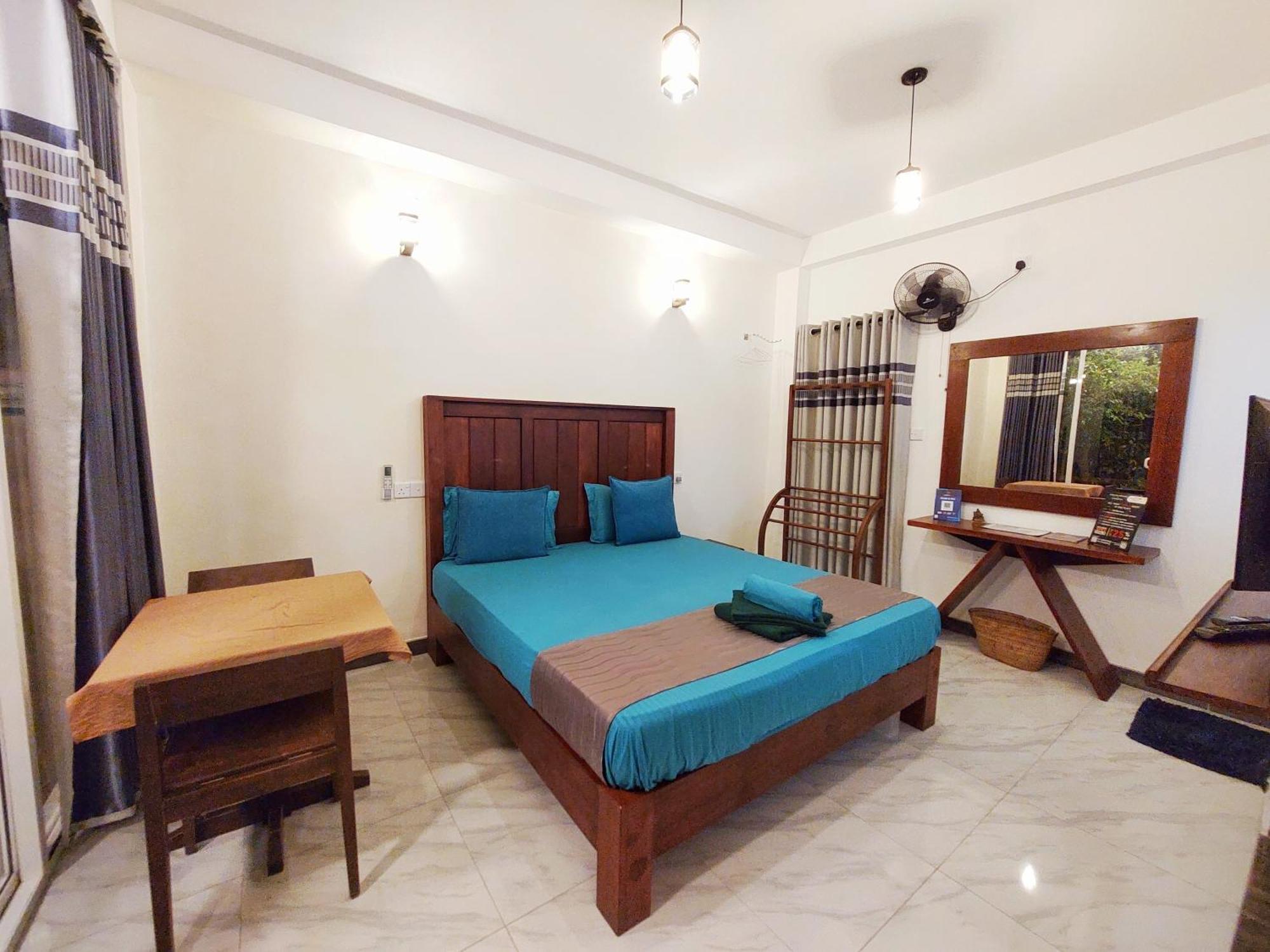 Chen Villa - Near Airport Negombo Bagian luar foto