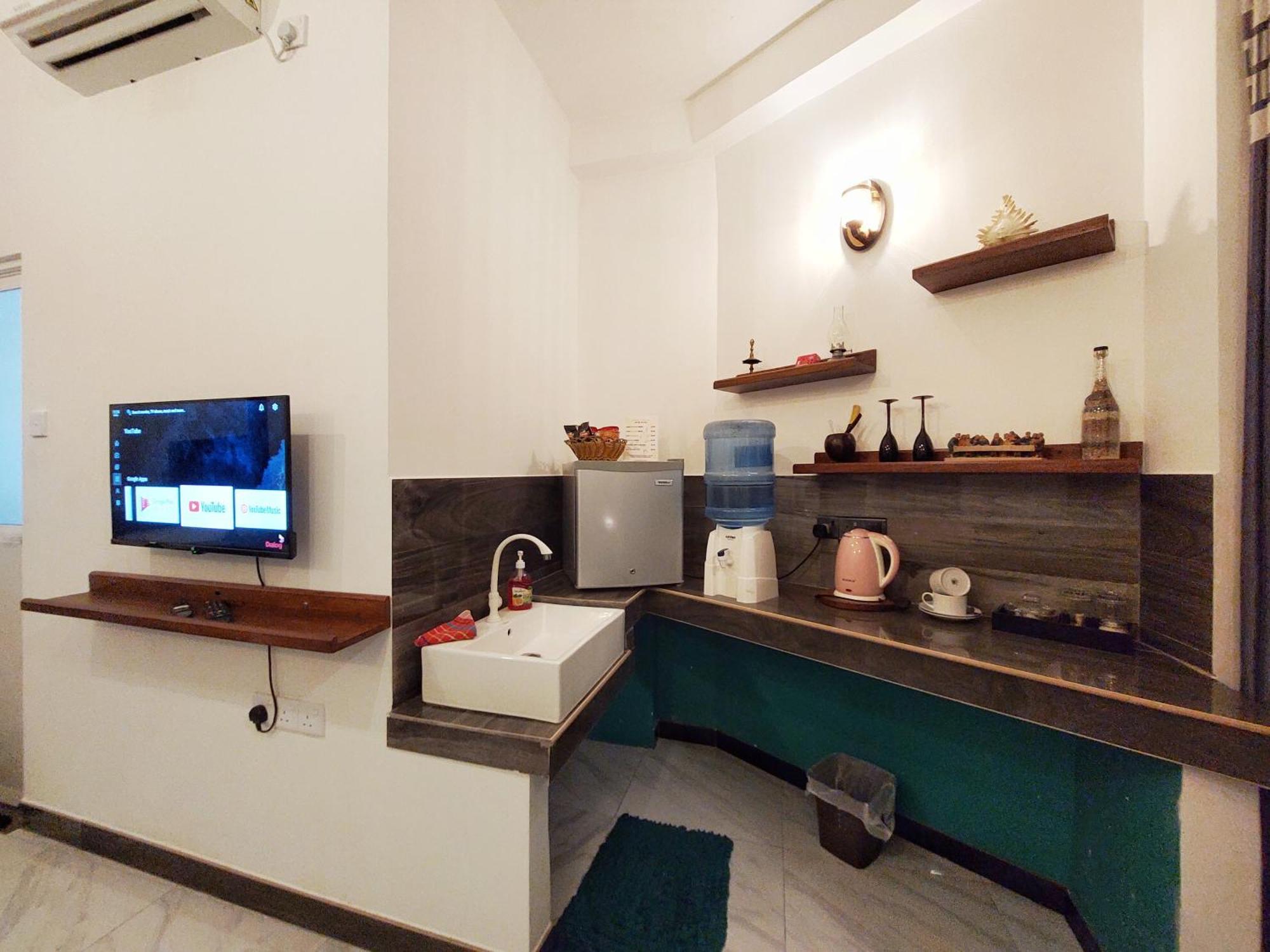 Chen Villa - Near Airport Negombo Bagian luar foto