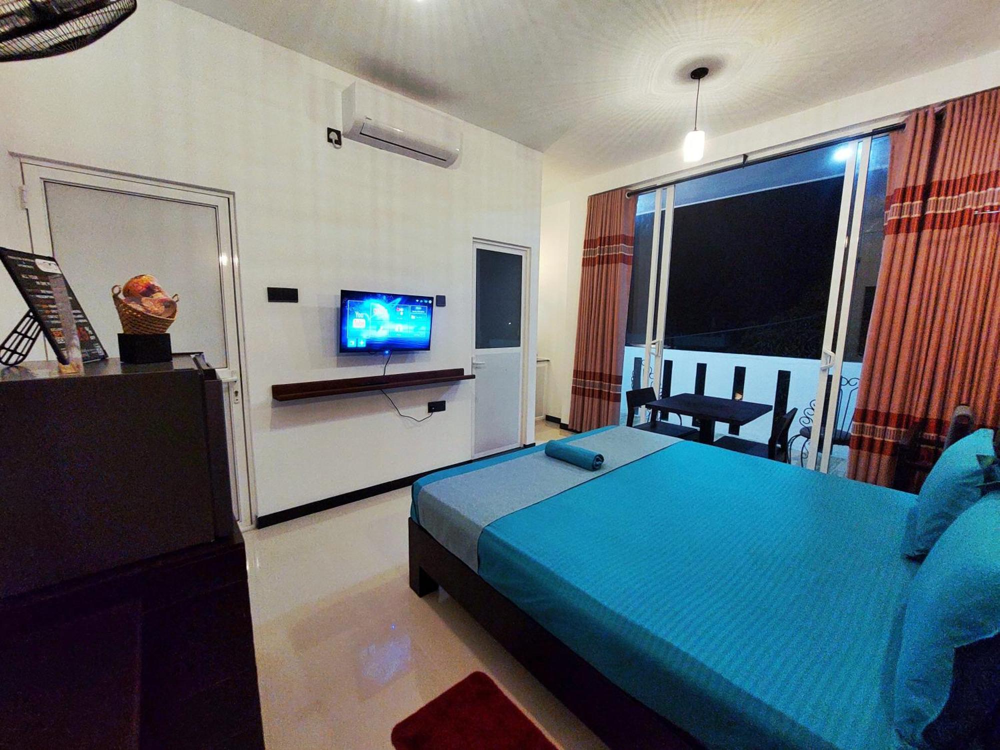 Chen Villa - Near Airport Negombo Bagian luar foto