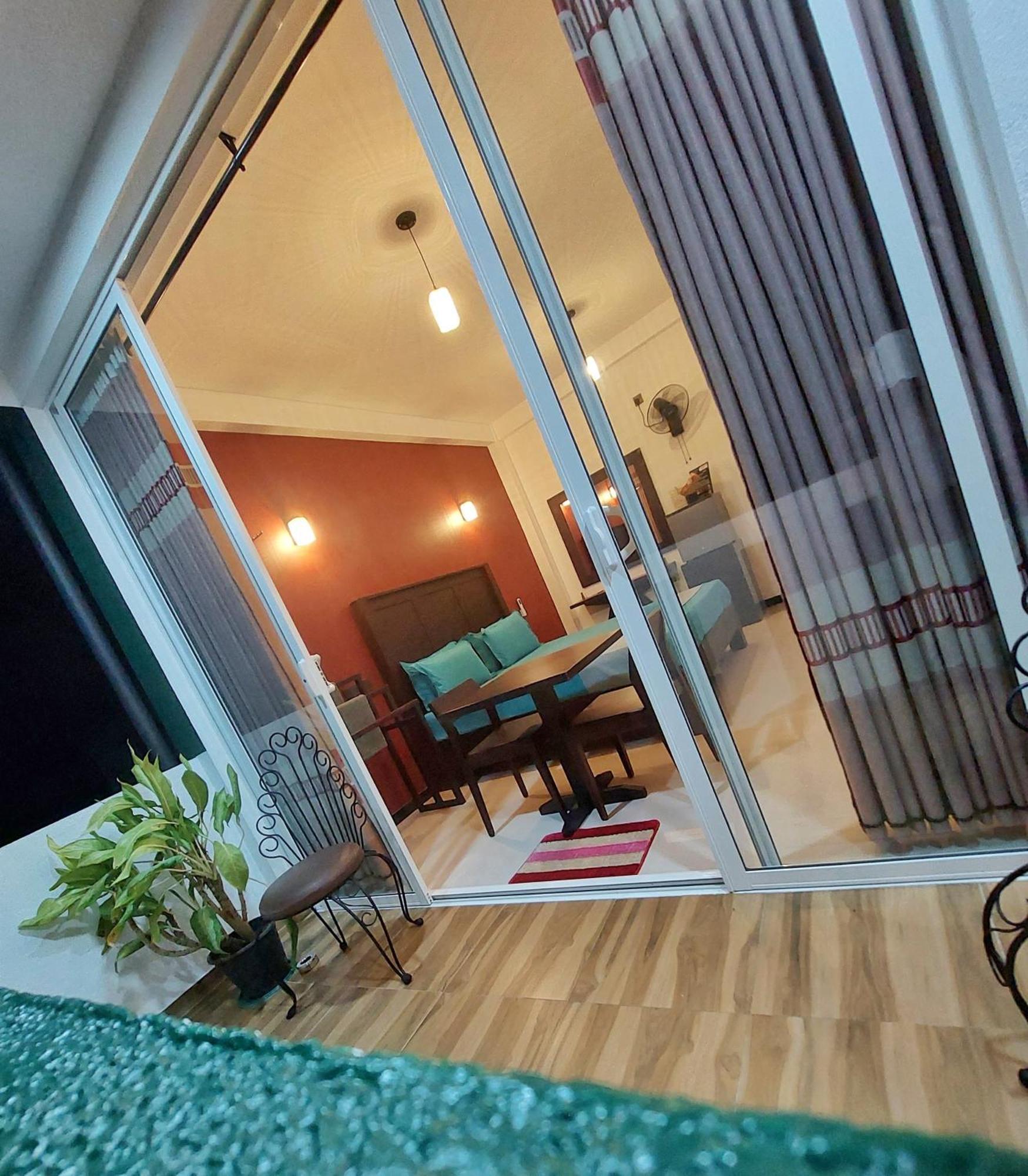 Chen Villa - Near Airport Negombo Bagian luar foto